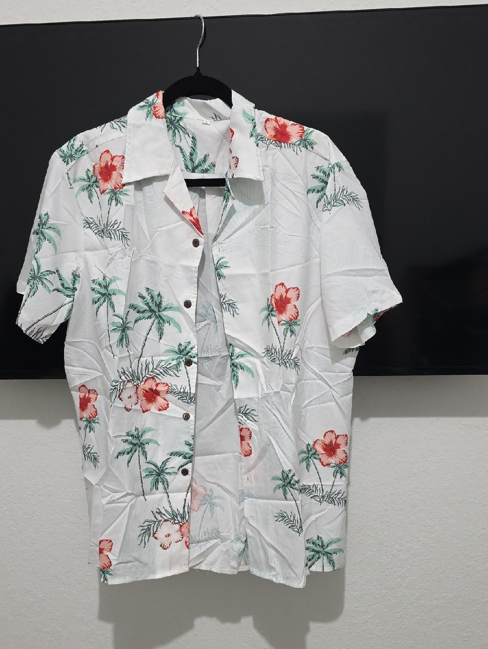 Men's White Tropical Floral Short-Sleeve Button-Down Shirt